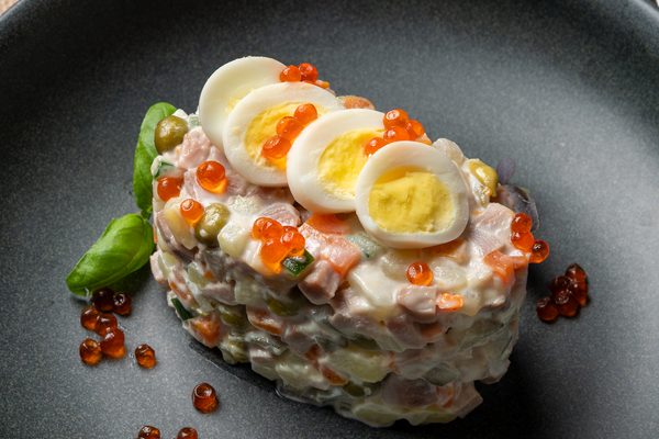 Оливье с пастрами из индейки